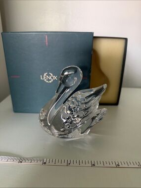 Vintage Lenox Clear Crystal Swan Figurine - Clear